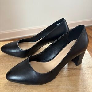 Clarks Blissful Cloud black dress shoe